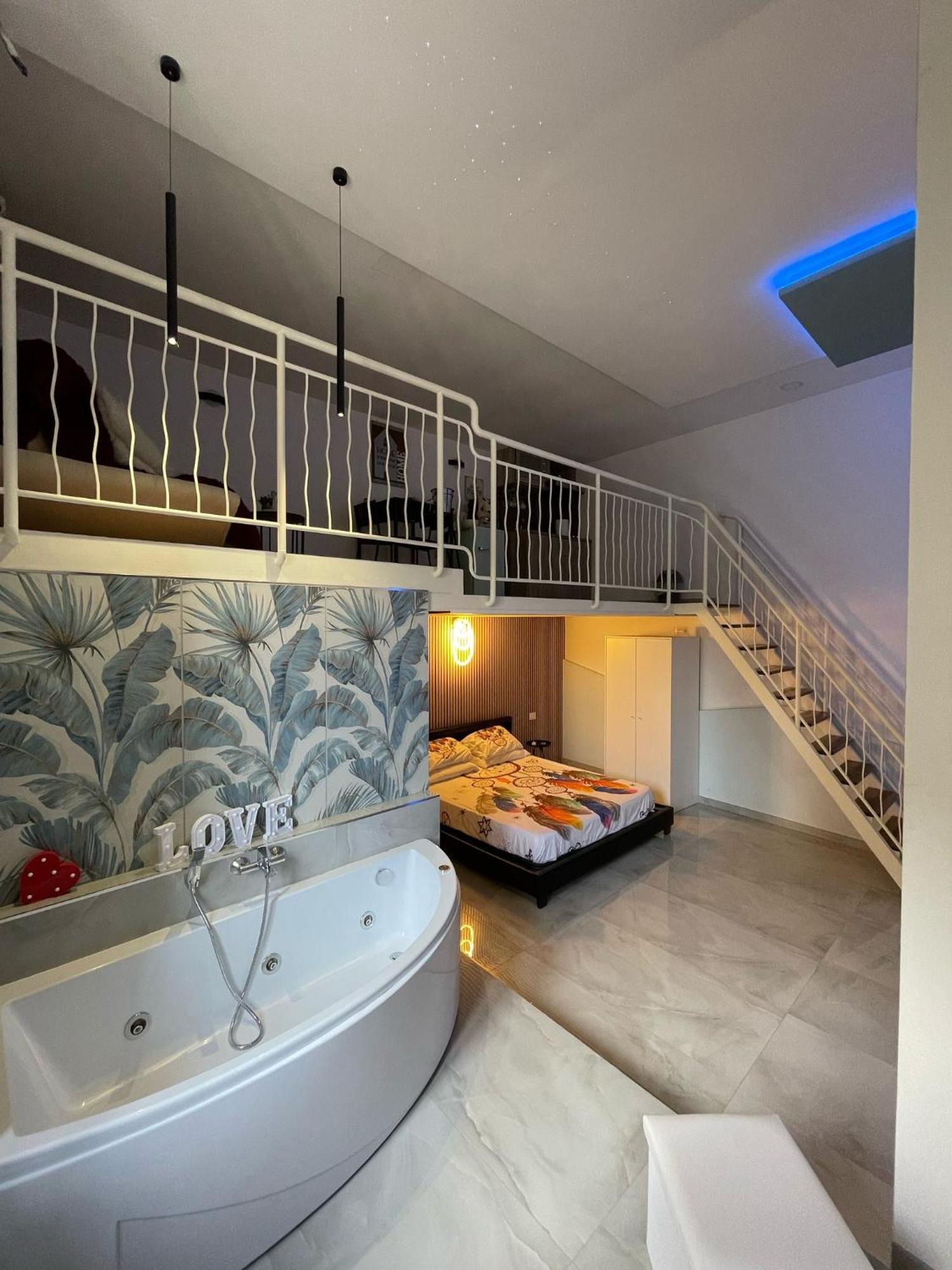 Ferienwohnung Charm E Chic Neapel Exterior foto